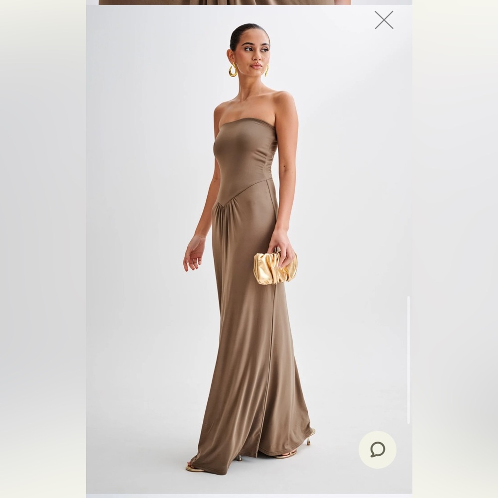 Net MESHKI Ruby
Strapless Slinky Maxi Dress - Coco - Picture 6 of 8